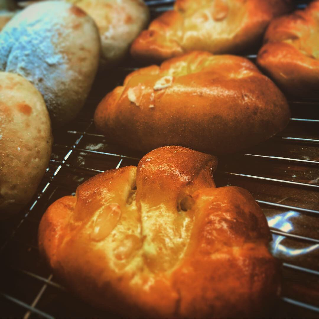 自家製カスタードで作ったクリームパン